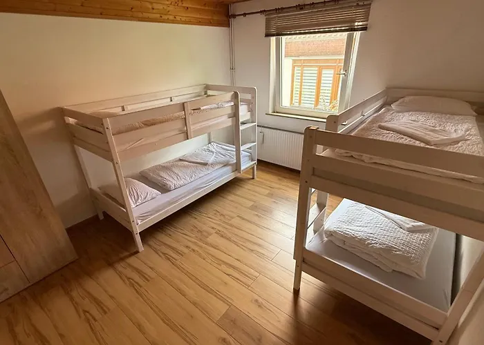 House In Sarstedt! Contactless Check-in 20p Сasa de vacaciones *